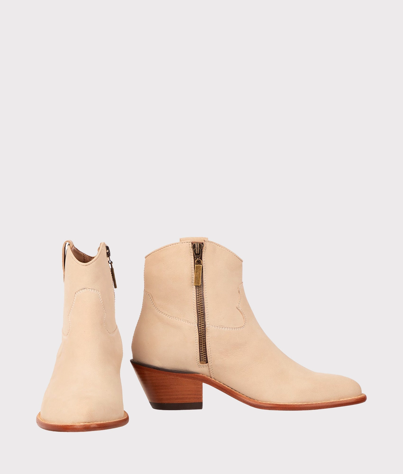 Timeless Chic Fall Spirit Lilah :: Cream