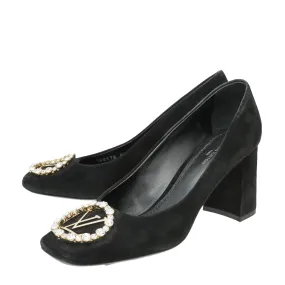 Secure fit Louis Vuitton Black Suede Madeleine Pump 36.5