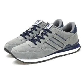 Exclusive Look Maddox StrideForm Sneakers