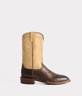 Martin :: Chocolate Rugged Built River Crossing