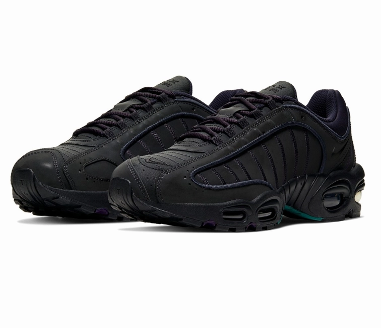 MoldedMidfoot running in a historical site shoes Men's Nike Air Max Tailwind IV SP (Black/Reflective)