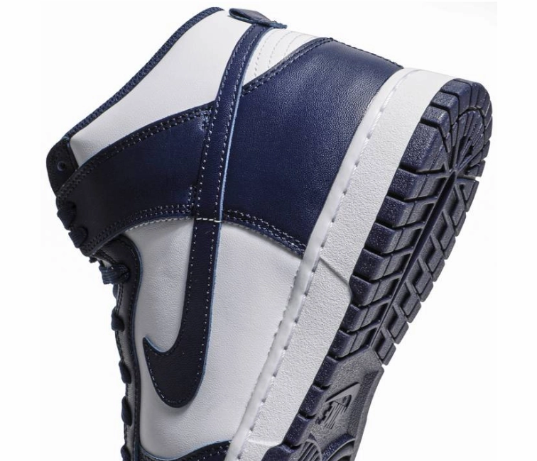 Men's Nike Dunk High Retro (Midnight Navy) powerful - running