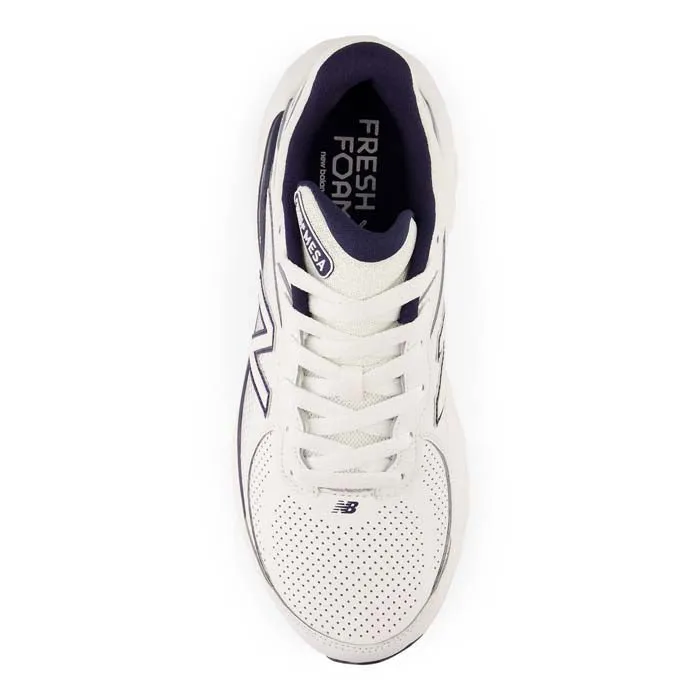 Quick Wear Mens New Balance Fresh Foam M840V1 in White/Team Navy/White