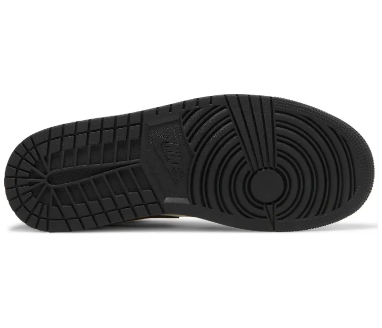 Men's Nike Air Jordan 1 Low (Mocha) night - running