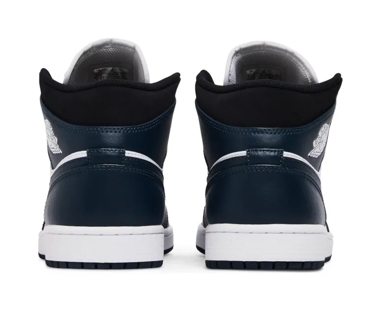 Mens Nike Air Jordan 1 Mid (Armory Navy) running for a way to stay motivated