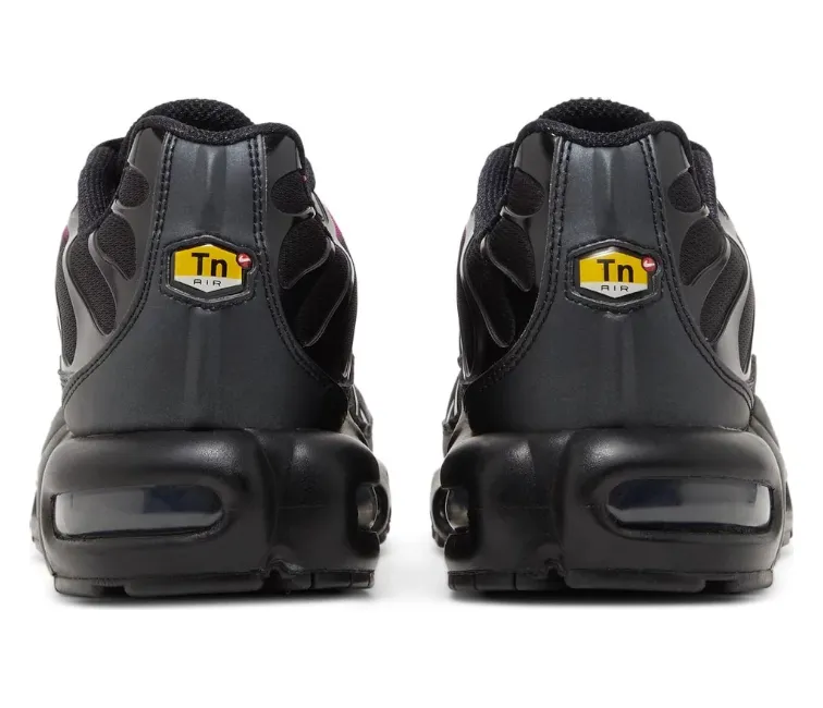 Men's Nike Air Max Plus TN (Pink Deadpool) curved - last shoes exploration