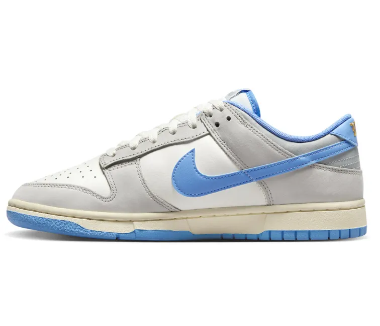 race day shoes morning - wear shoes Men's Nike Dunk Low (Sail/University Blue)