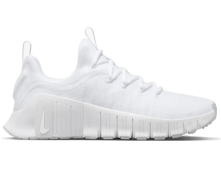 padded - tongue running option Men??s Nike Free Metcon 6 (Triple White)