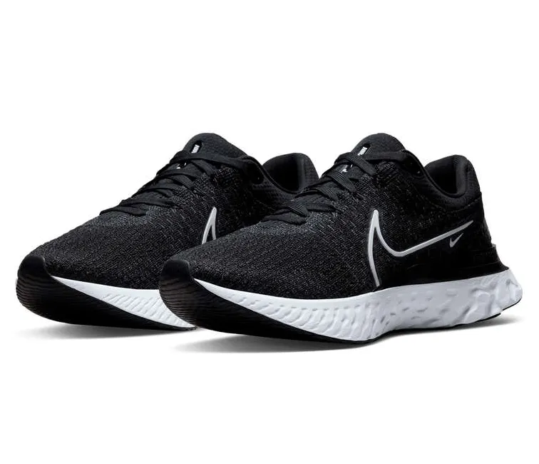 running in a prairie area shoes Men's Nike React Infinity Run FK3 (Black/White)
