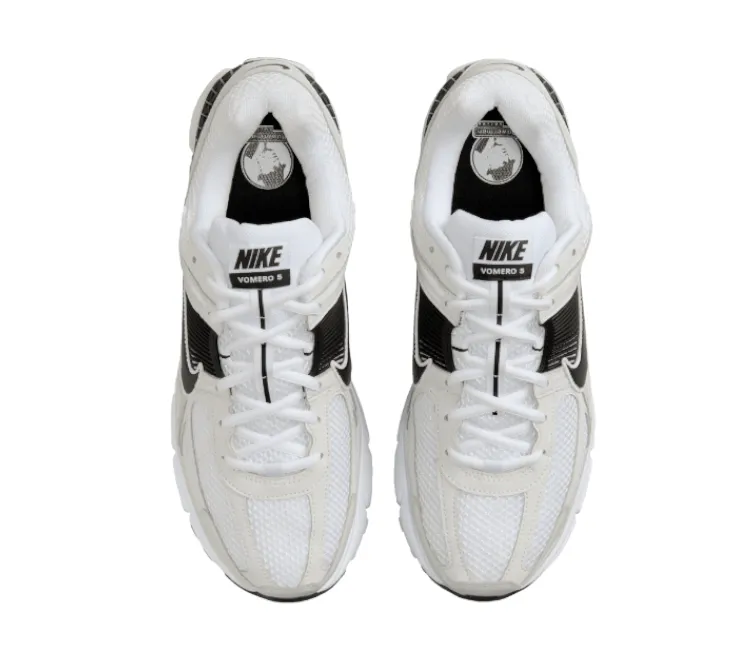 field hockey shoes Men??s Nike Zoom Vomero 5 (White/Black-Platinum Tint)