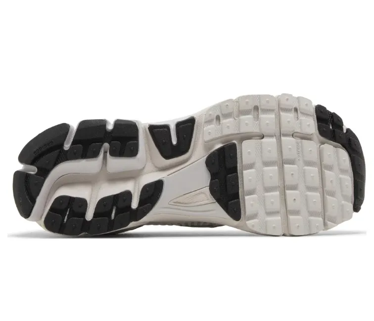 Men??s Nike Zoom Vomero (White/Vast Grey) Lightweight Upper track - ready