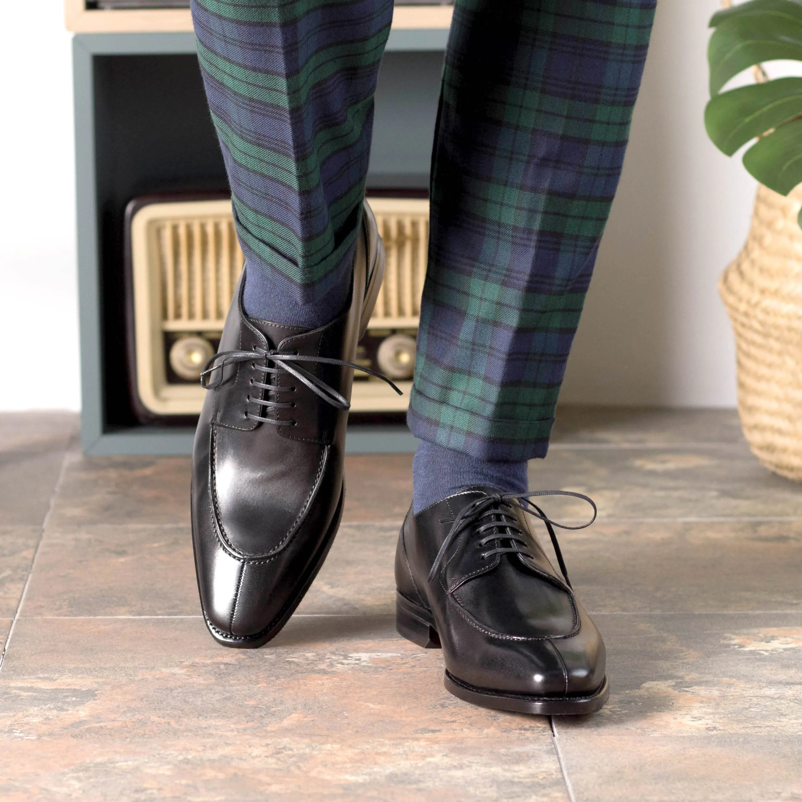 Day Wear Trendy Appeal Black Split Toe Derby Shoes