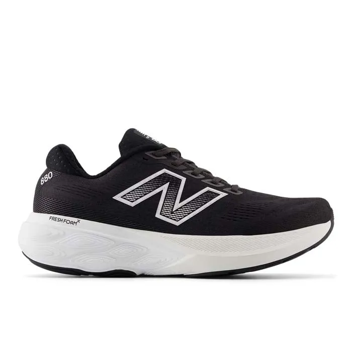 Mens New Balance Fresh Foam X 880v15 in Black/White/Reflection Long Commute