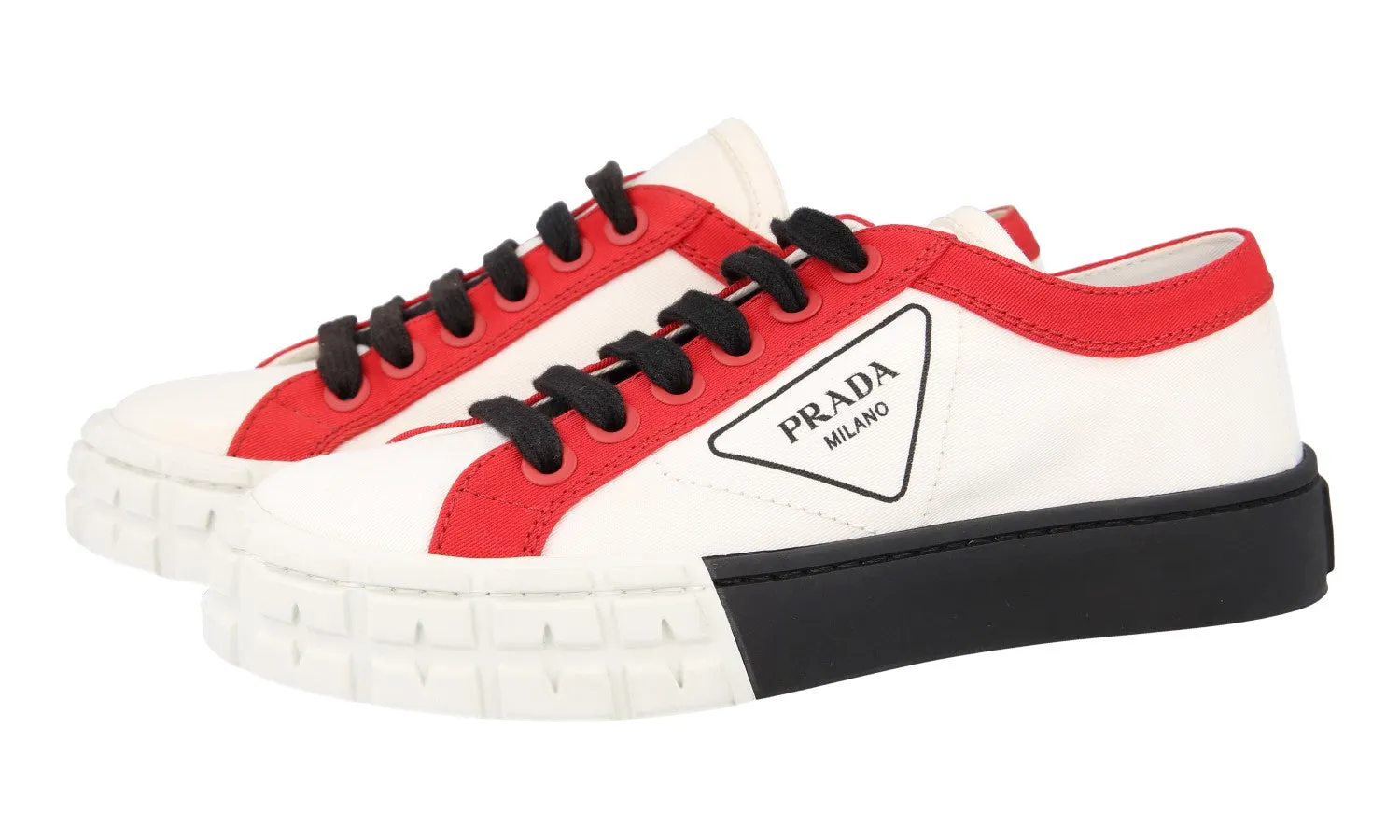 Lightweight Frame Structure Energy Return System Prada Women's White Cassetta Wheel Sneaker 1E939L