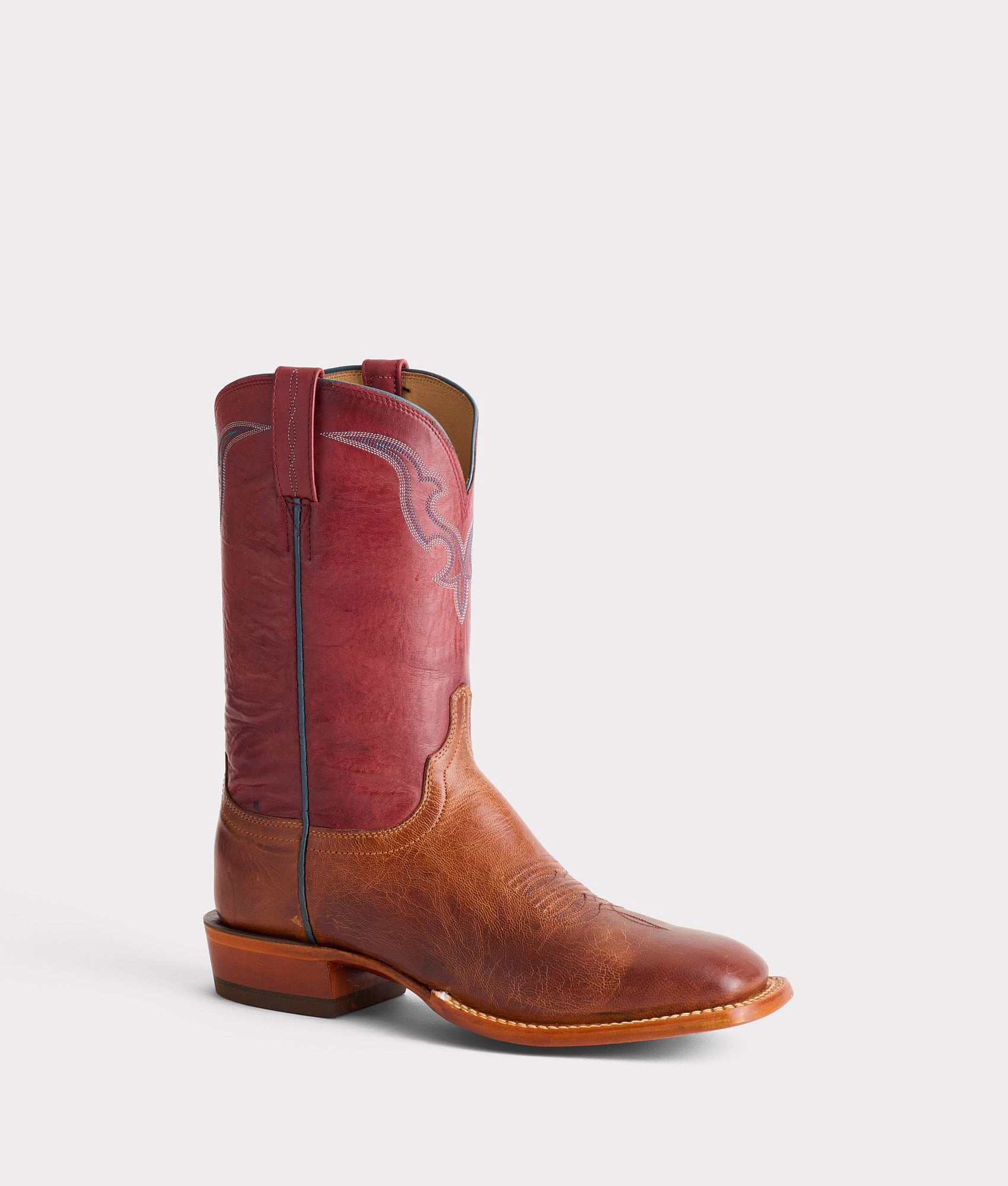 Hiking Martin :: Peanut