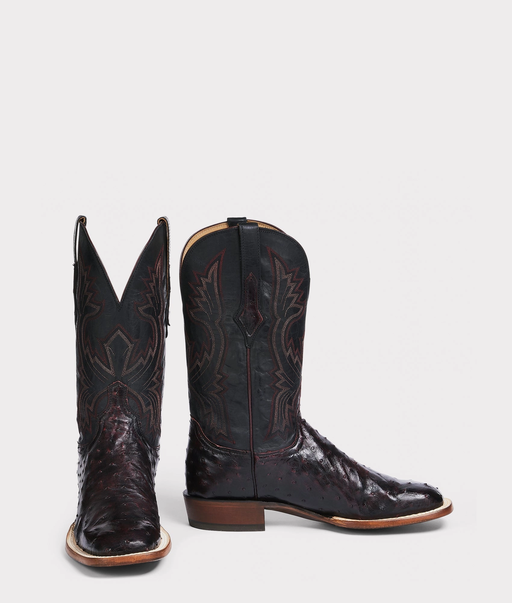 Shock Absorbing Snowy Path AntiOdor Cliff :: Black Cherry   Black