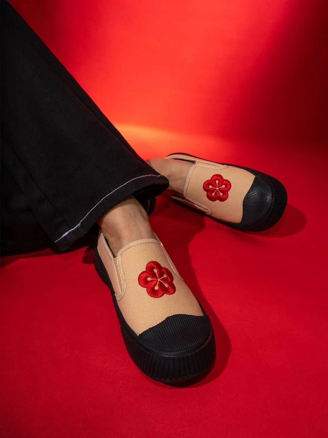 Bacca Bucci Kawaii Sakura Slip-On Sneakers senior shoes