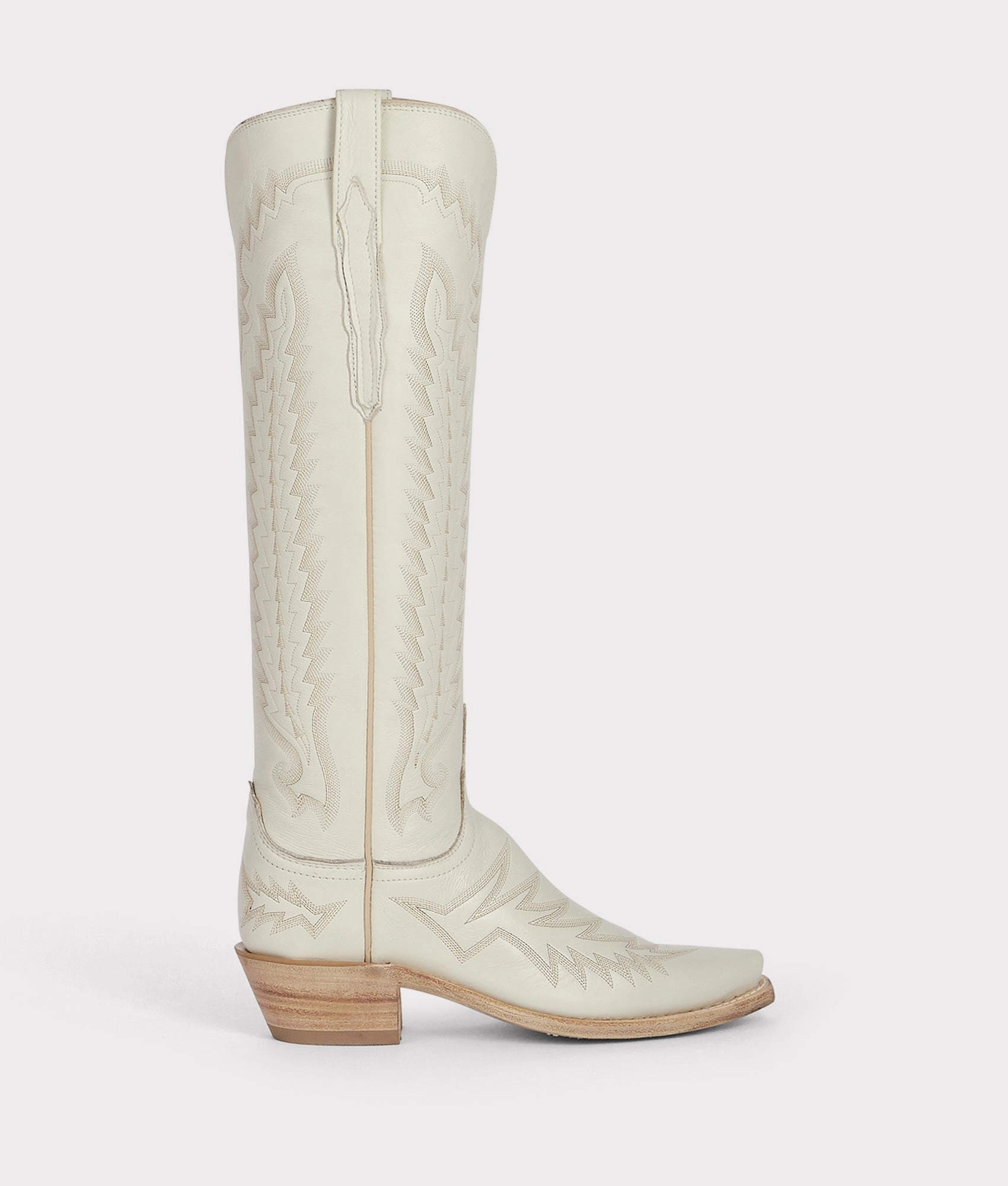 Minimal Fashion Festival Outfit Priscilla :: Glitz Cream