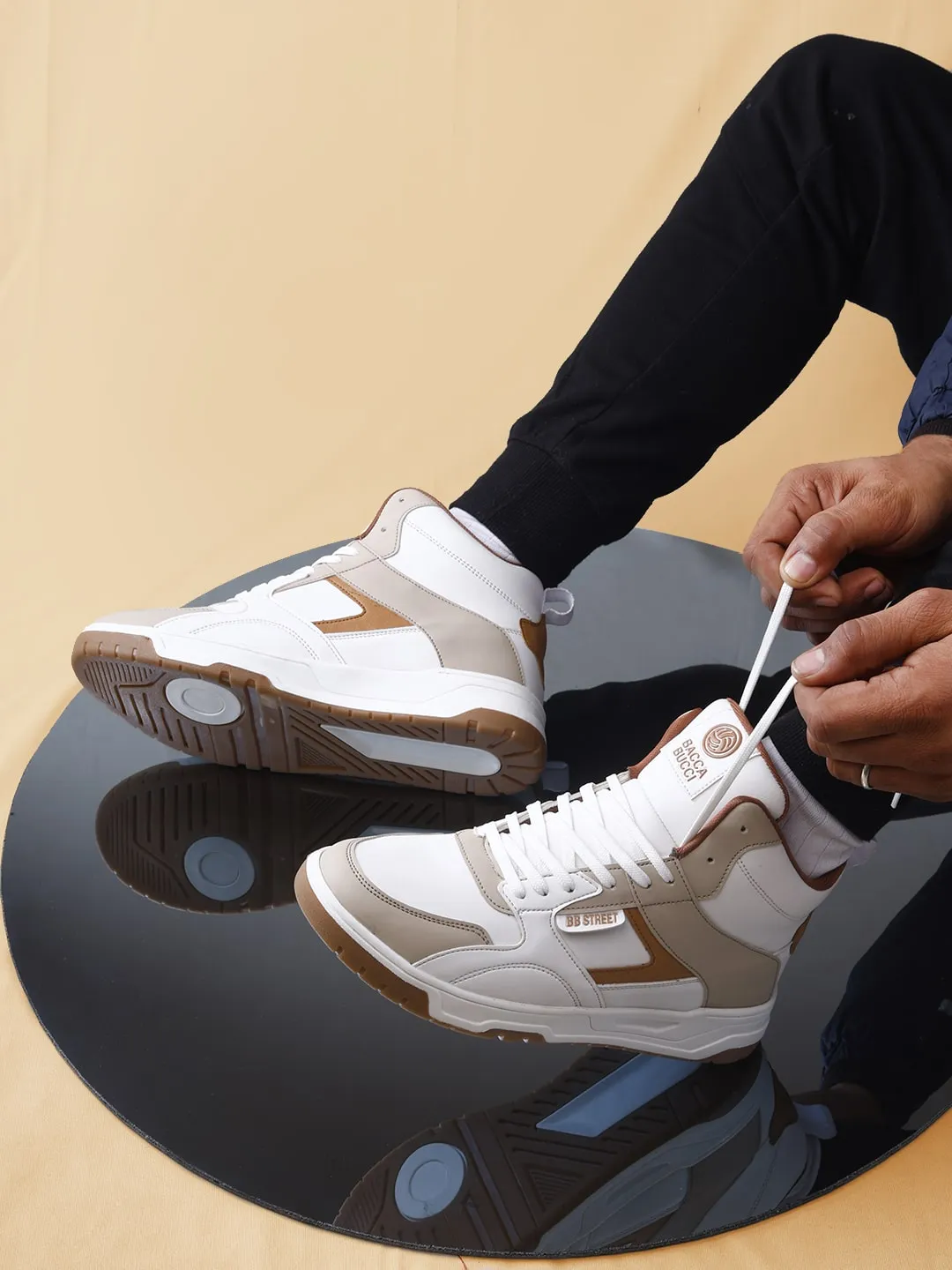 air - cushion shoes moisture - wicking tops Bacca Bucci Cappuccino Skystompers