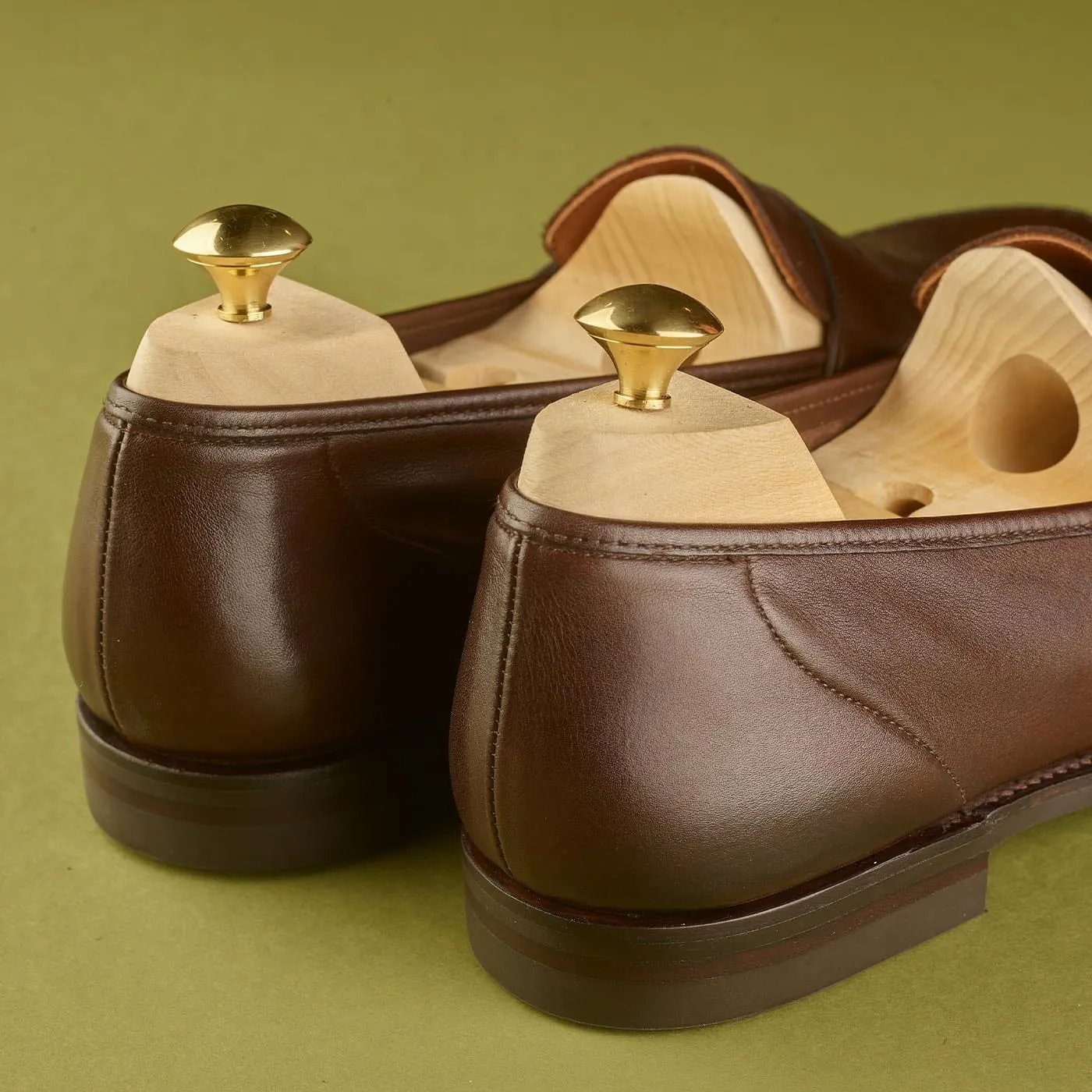 Durable Material Form Fit Harvard 2 Dark Brown Milled Calf