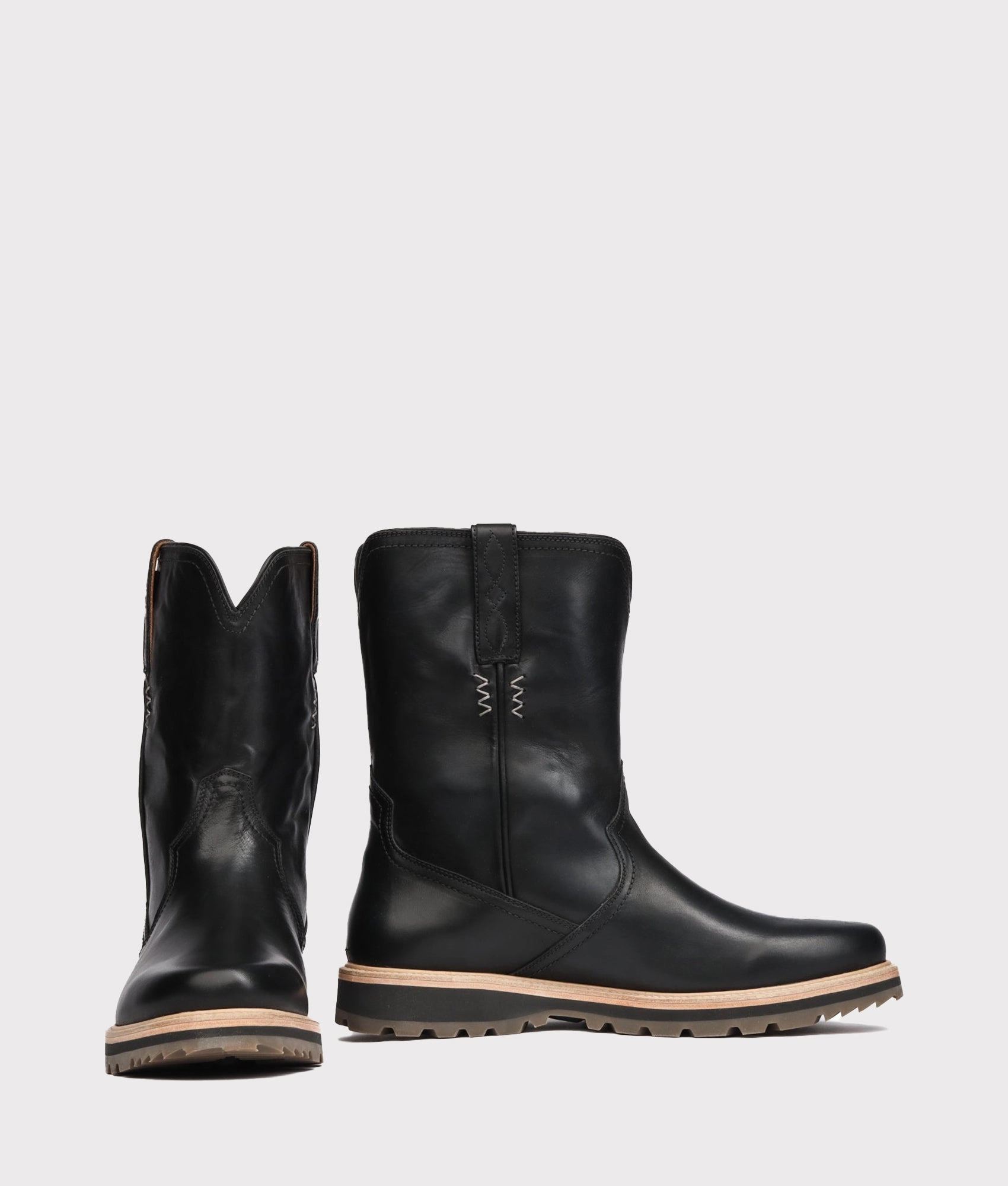 Dust proof Stylish Look Ranger II Pull On Boot :: Black