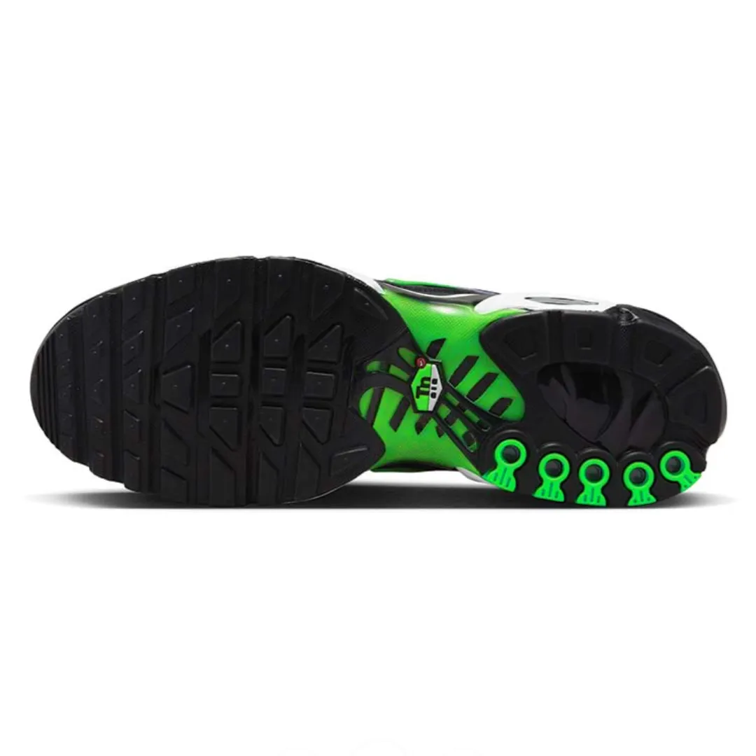 Trendy moisture - wicking lining Men's Nike Air Max Plus TN (Black/Scream Green)