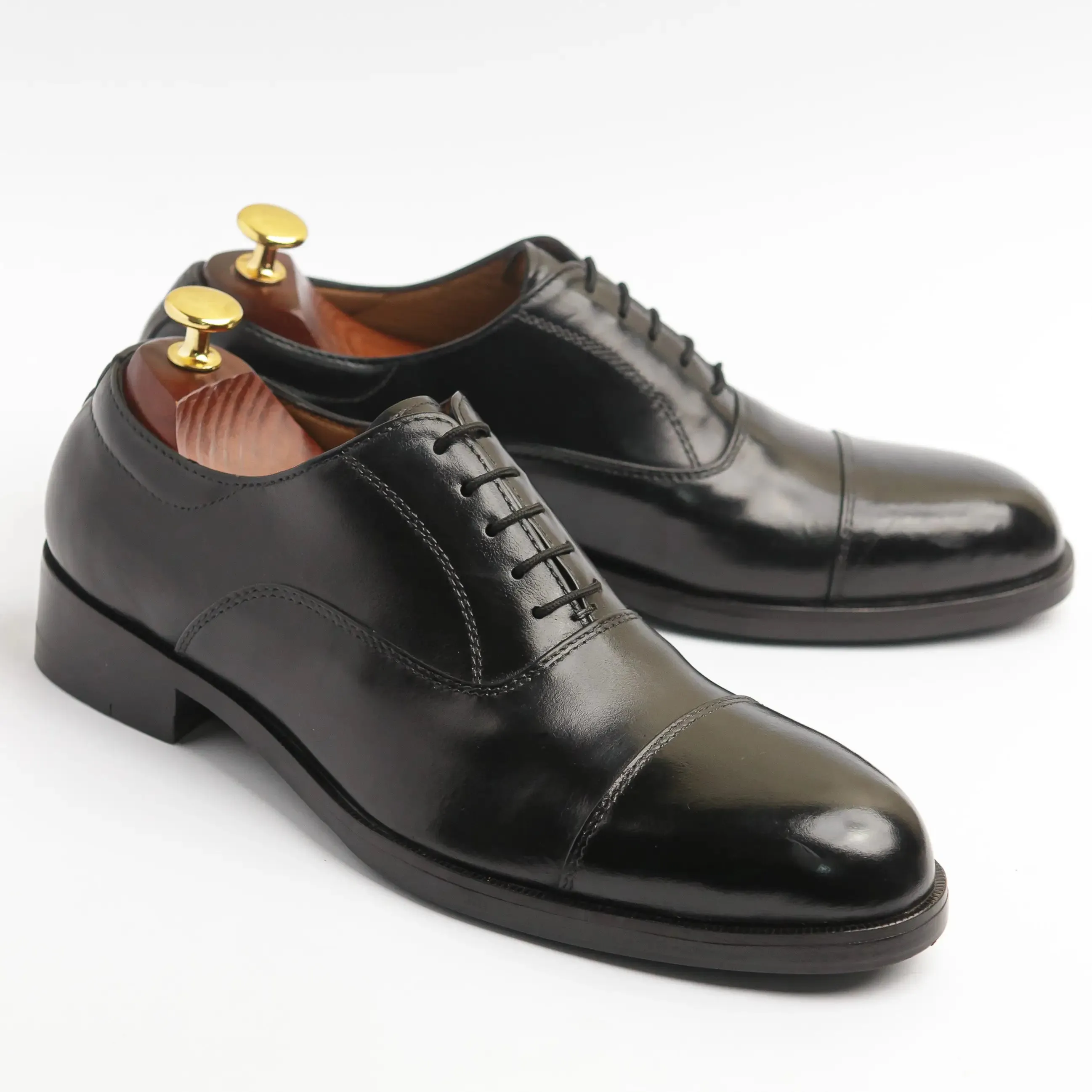 Simple Elegance Chic Leather Look Regent - Black