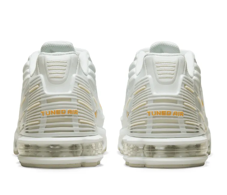 fast running shoe performance Power Shoes Men's Nike Air Max Plus TN III (White/Gold)