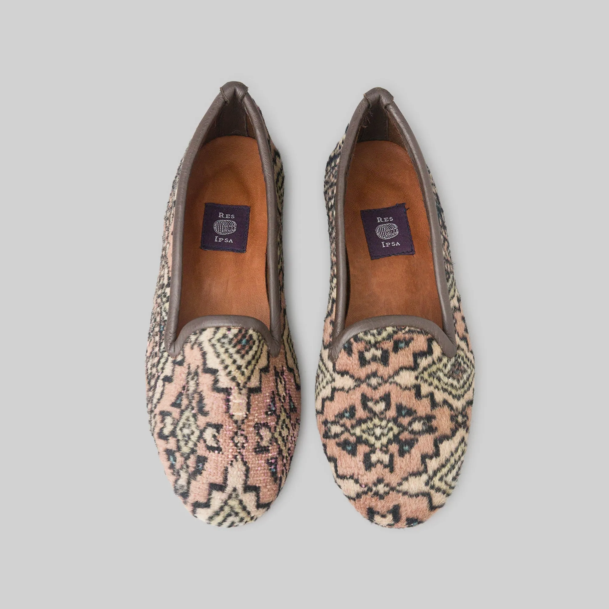 Charity Mood Women's Kilim Loafer Size 6