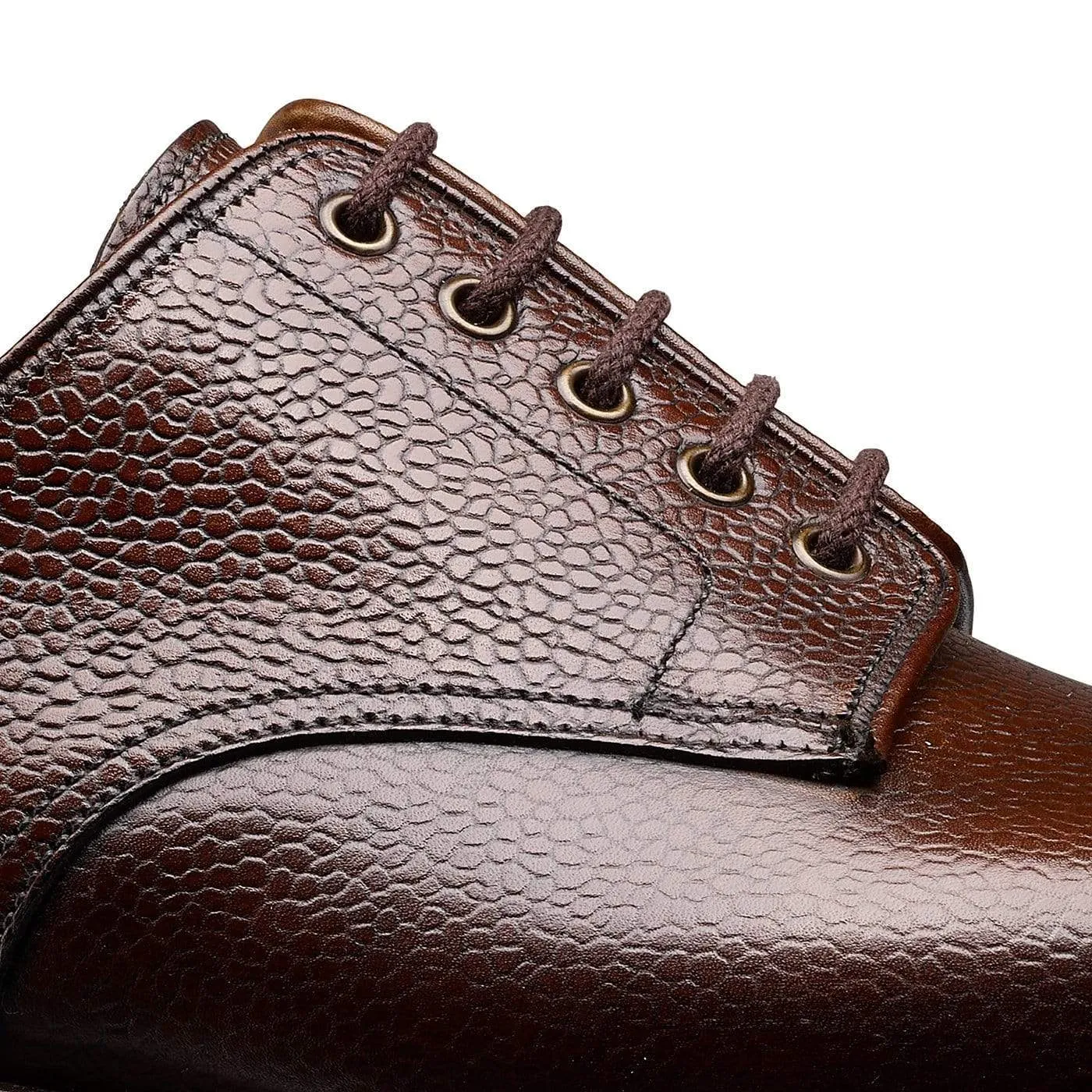 Everyday Flex Comfort Sandhurst Dark Brown Scotch Grain day trip