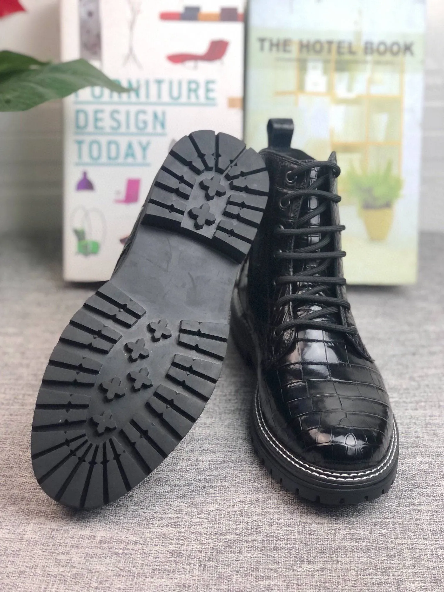 Sleek Sole Crocodile Shoes Crocodile Skin Leather Martin Boots