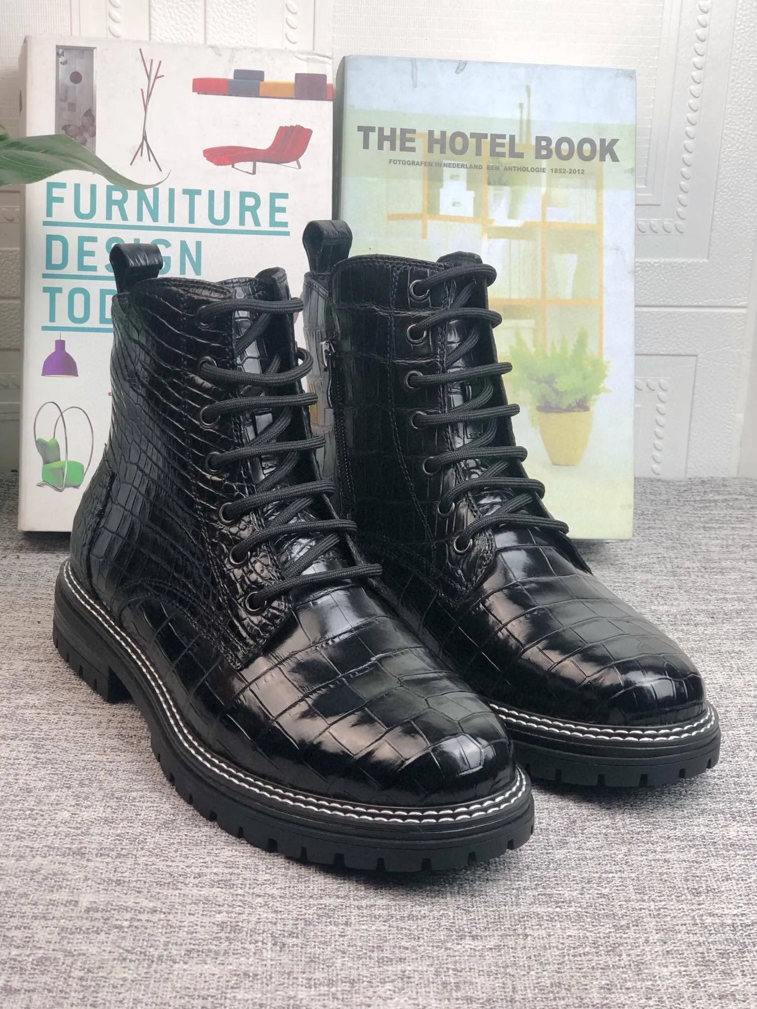 Crocodile Shoes Crocodile Skin Leather Martin Boots Fashionable Touch Flexible Comfort