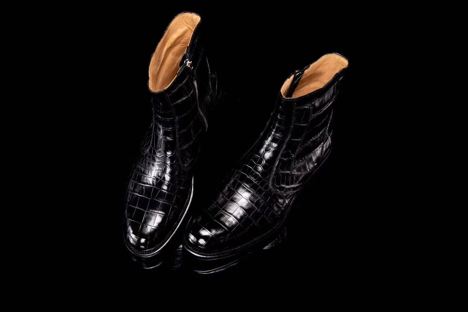 Comfy Cushion Velvet Touch Crocodile Shoes Crocodile Leather Side-Zip Ankle Boots