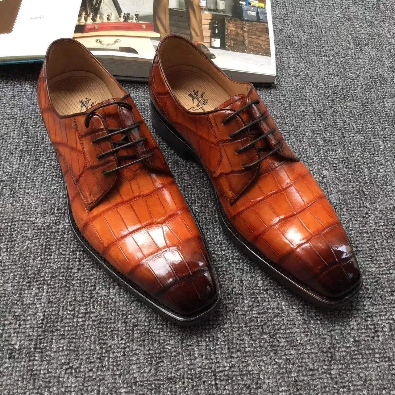 Quiet Walk Suede Soft Crocodile Shoes Men s Crocodile Leather Hand-Painted  Lace-Up Shoes ,Goodyear Sole