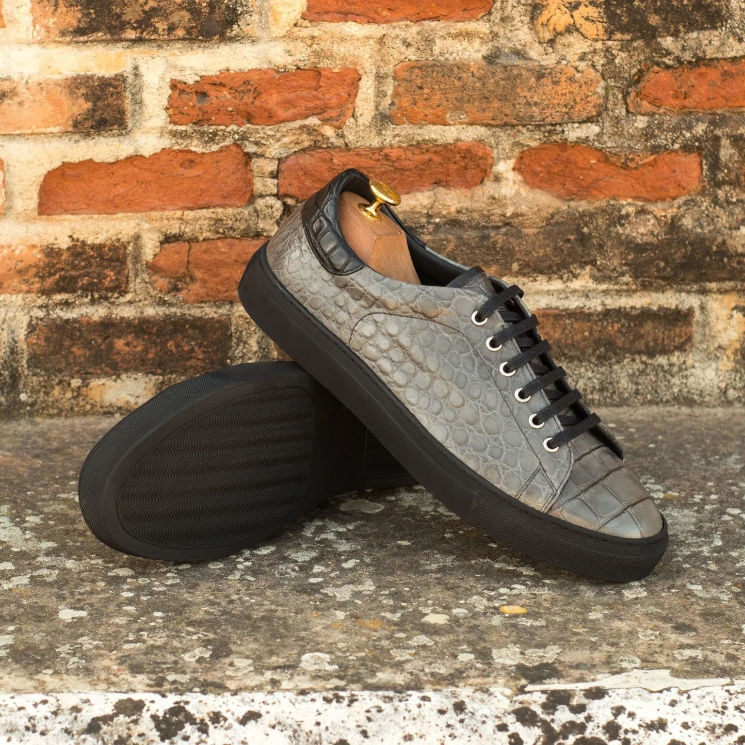Layered Support Microperforated Vamp Grey Alligator Classic Trainers