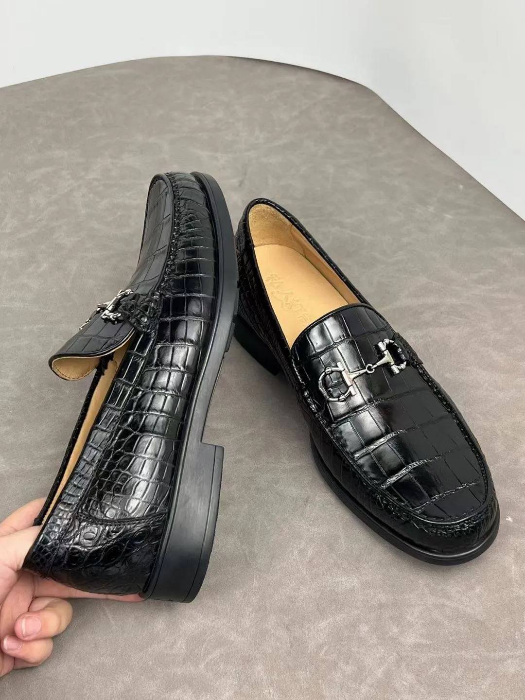 Supportive Footbed Crocodile Shoes Crocodile Loafer Slip-On Shoes  Black