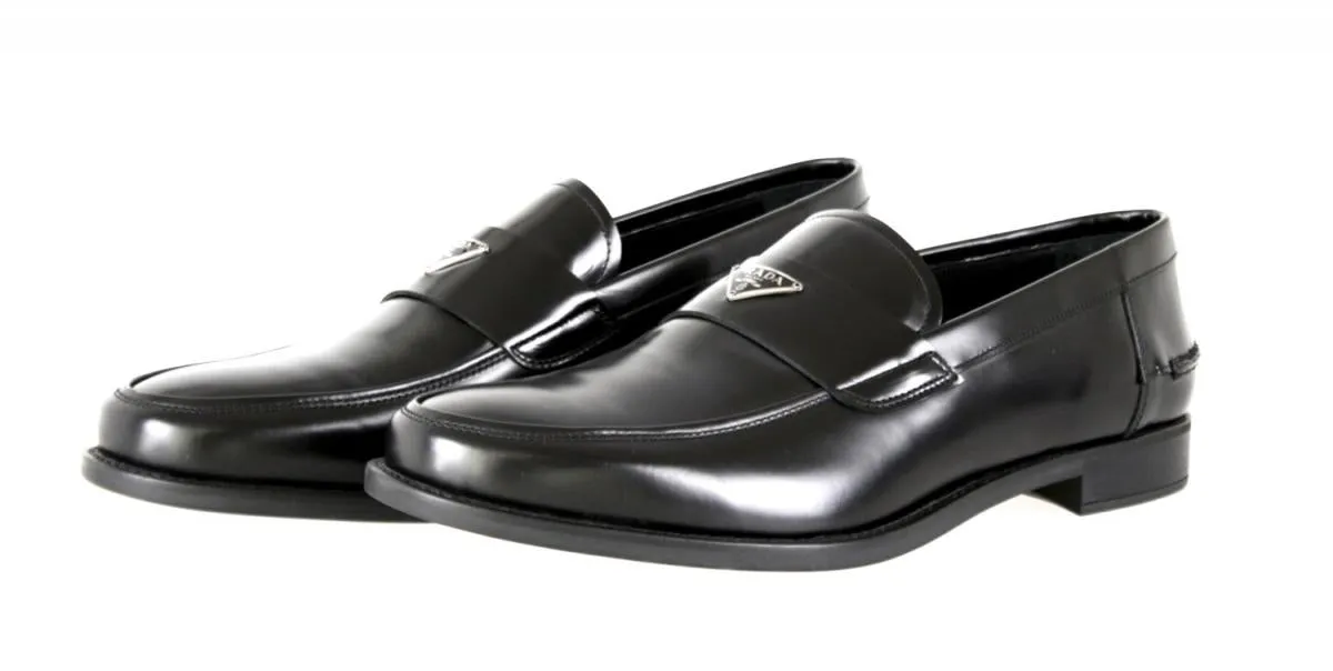 Prada Men's Black welt-sewn Leather Logo Loafers 2DC085 Reliable Fit