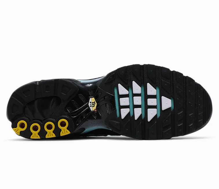 Men's Nike Air Max Plus TN (Dark Tiffany) running with a group