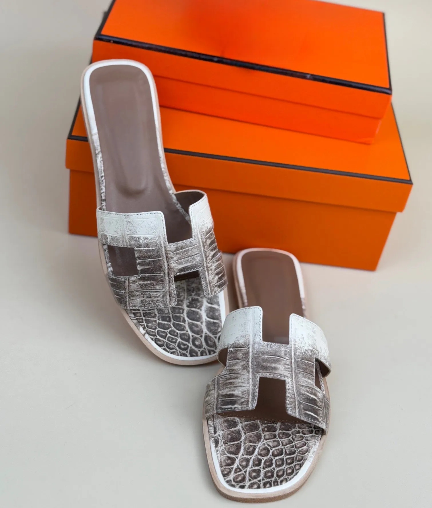 Footwear for All Style Ready Footwear Crocodile Slippers Women's Crocodile Leather Flat Slippers