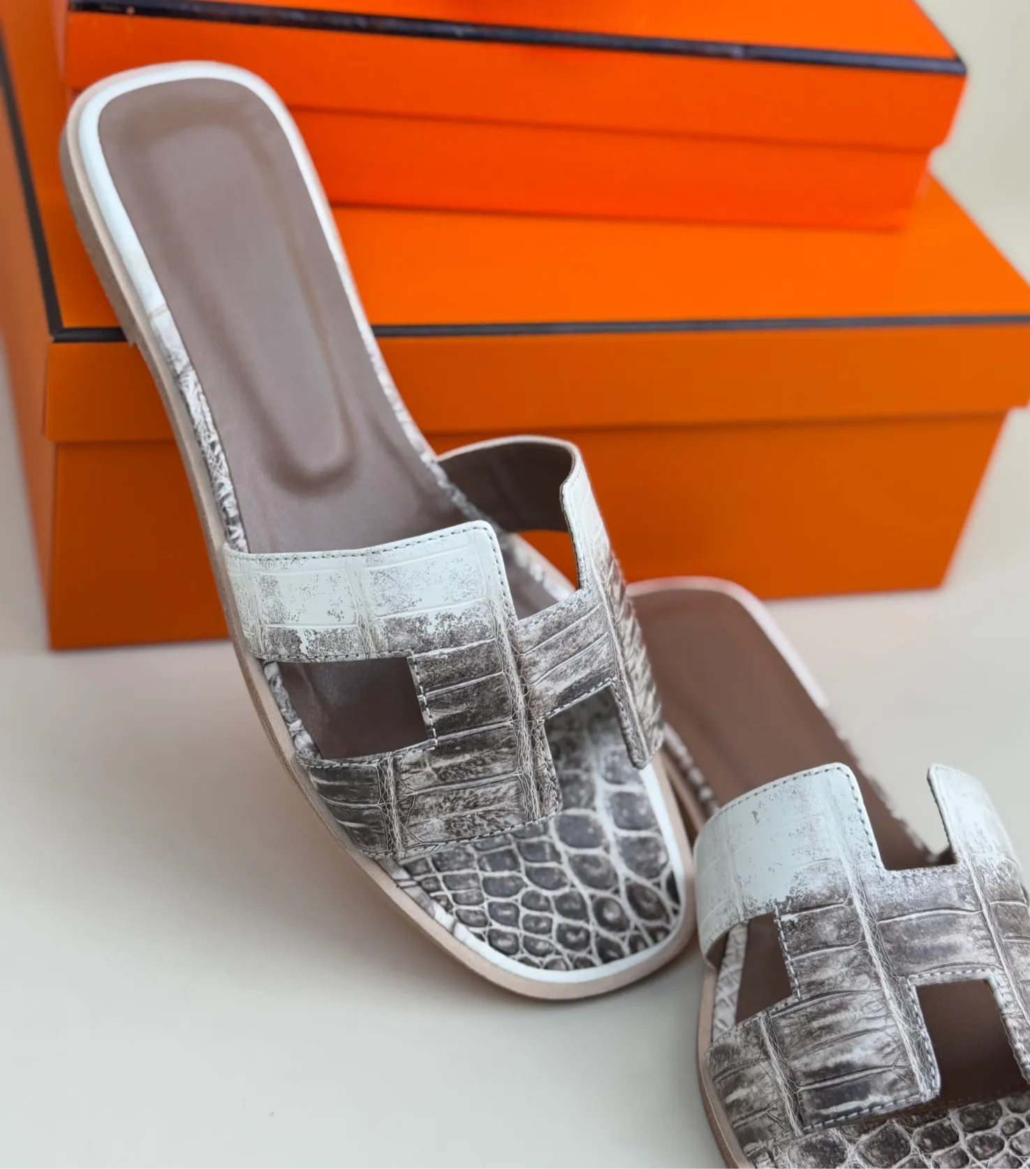 Harbor Pier Comfortable Step Crocodile Slippers Women's Crocodile Leather Flat Slippers