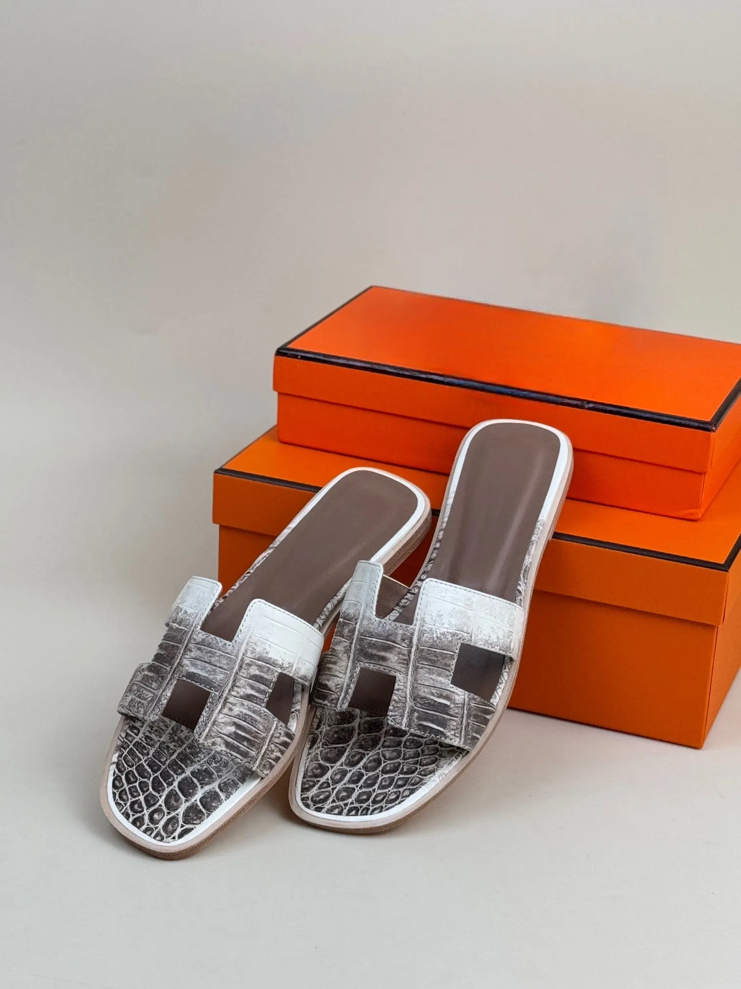 Scandi Clean Crocodile Slippers Women's Crocodile Leather Flat Slippers