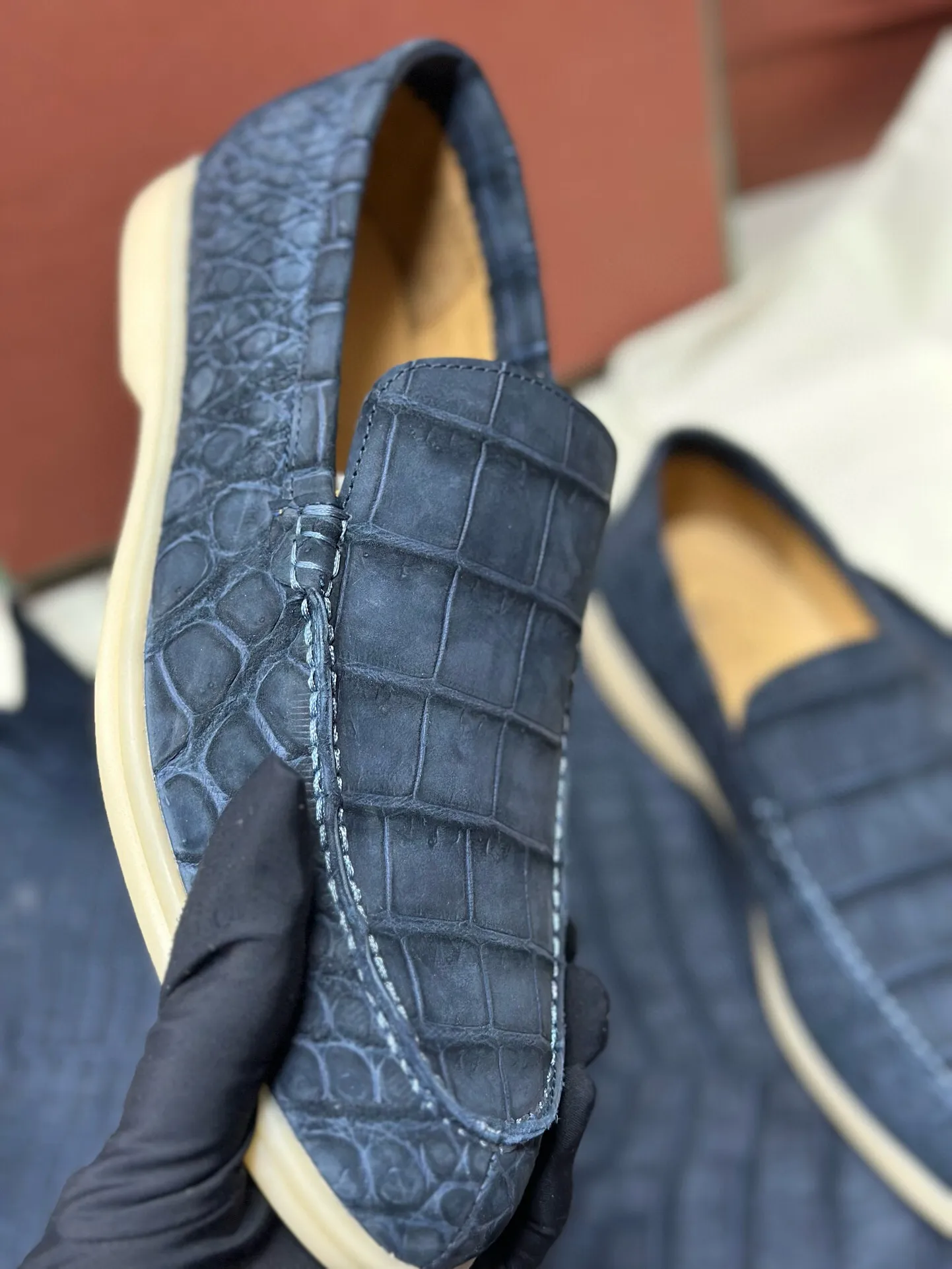 Nubuck Crocodile Shoes Men's Crocodile Leather Loafers Slip-On Dress Shoes Very Comfortable Flexible Flats Reef Step