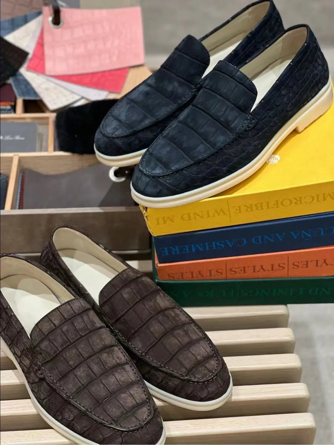 Wide Base Nubuck Crocodile Shoes Men's Crocodile Leather Loafers Slip-On Dress Shoes Very Comfortable