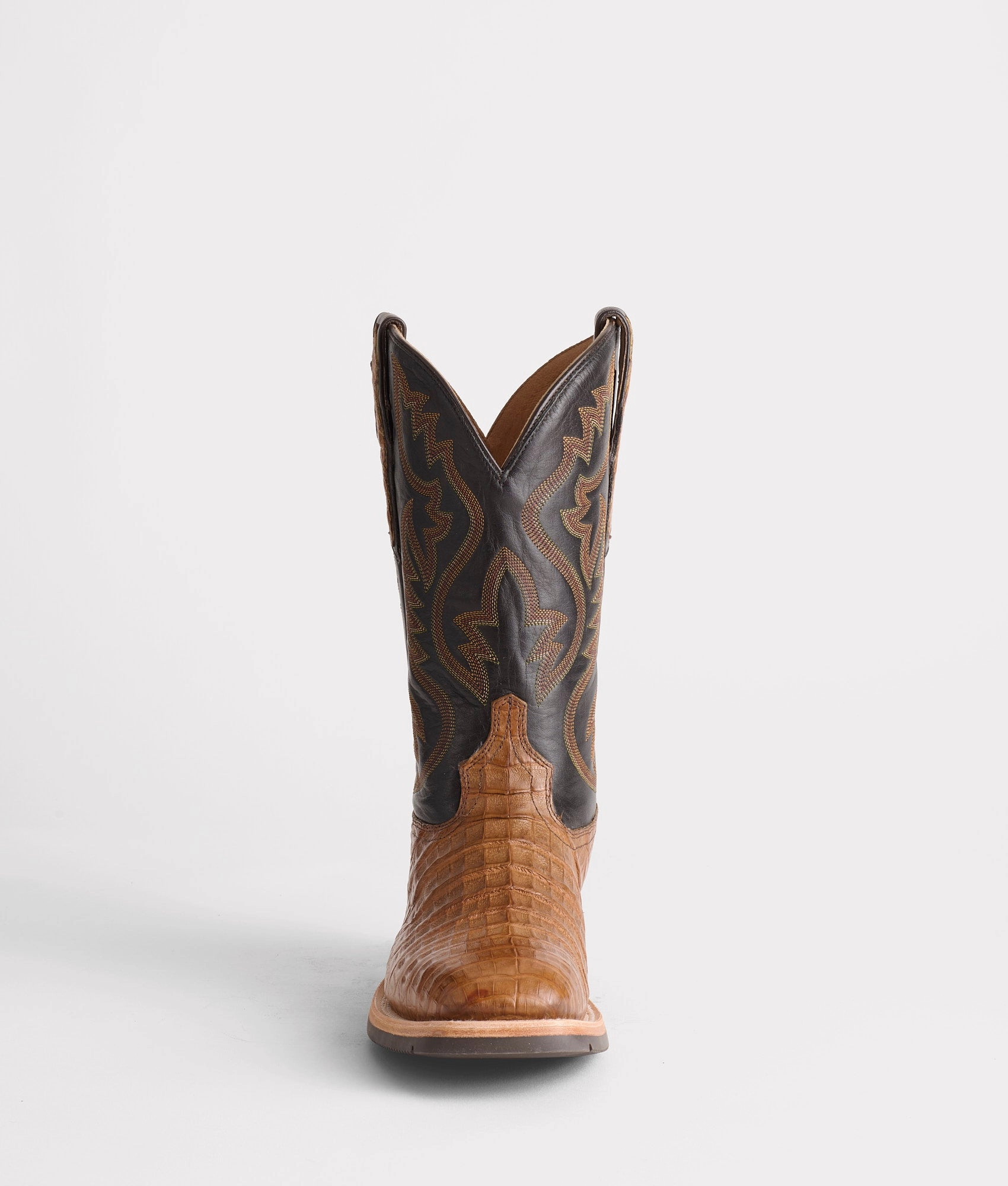 Rowdy Caiman :: Saddle   Brown Padded Interior Weekend Camping Long Last