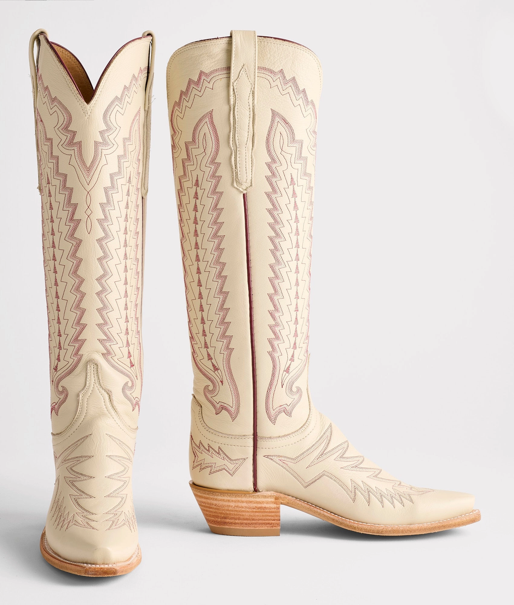 Style Update Perfect Fit Boots Priscilla :: Glitz Cream W/ Maroon Stitching