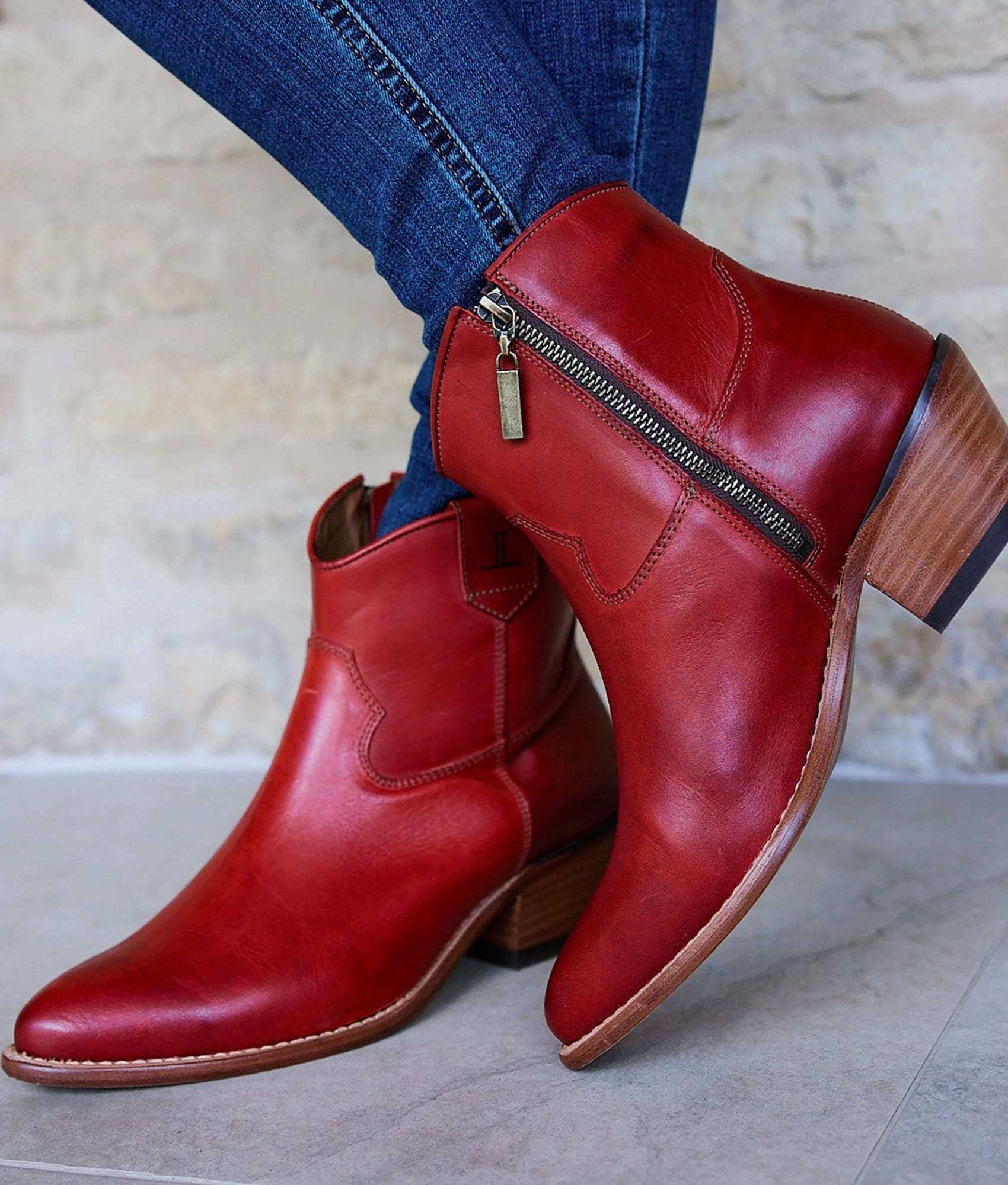 Lilah :: Crimson Classic Boots Layered Look