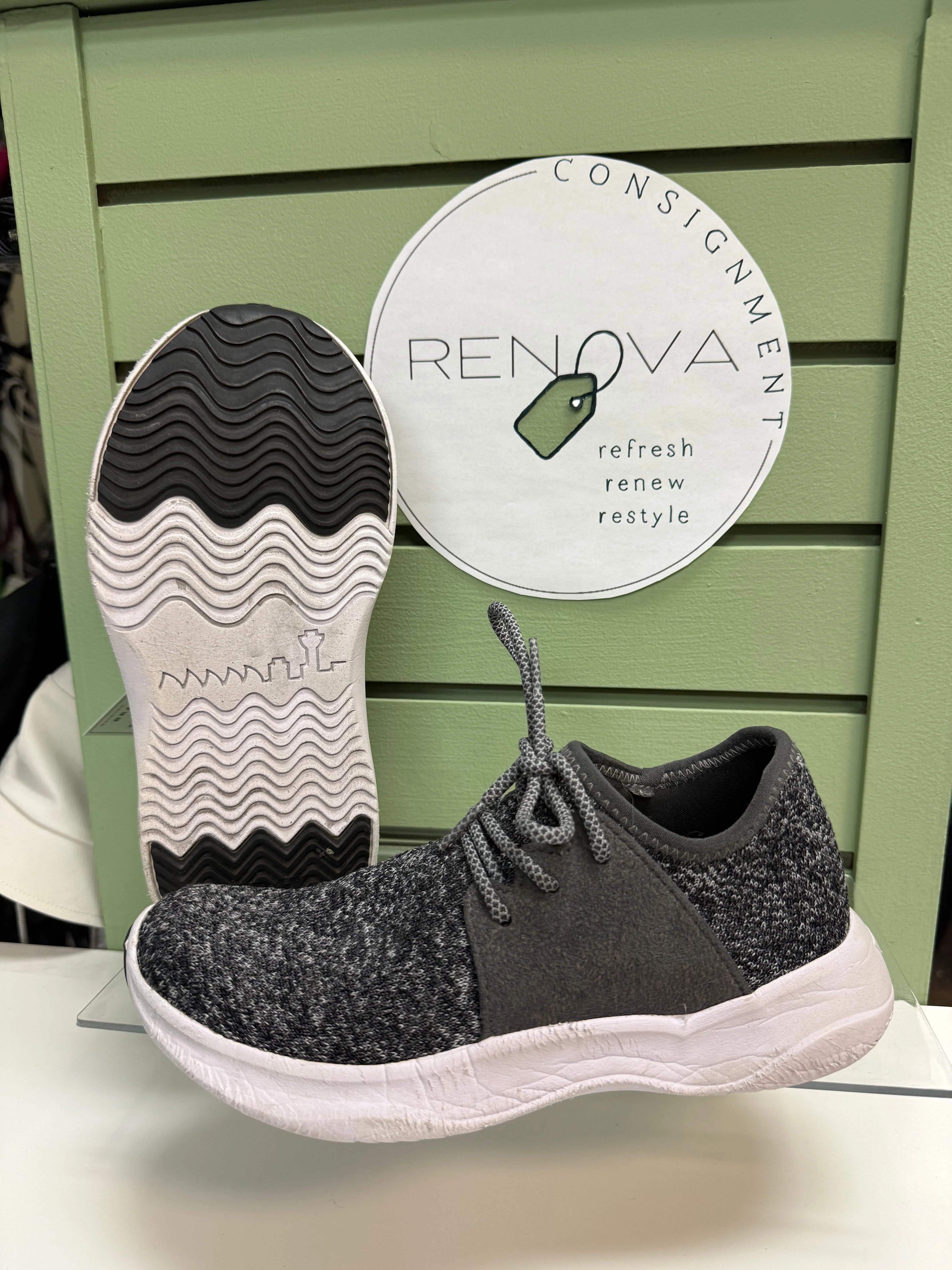 Vessi Everyday Runners (Womens 6) multi - layer sole shoes no - carbon - fiber - plate shoes