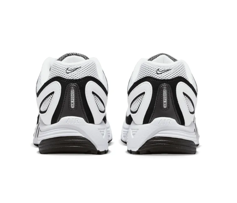 Men??s Nike Air Peg 2K5 (White/Black) running in a drawbridge area shoes packable running shoes