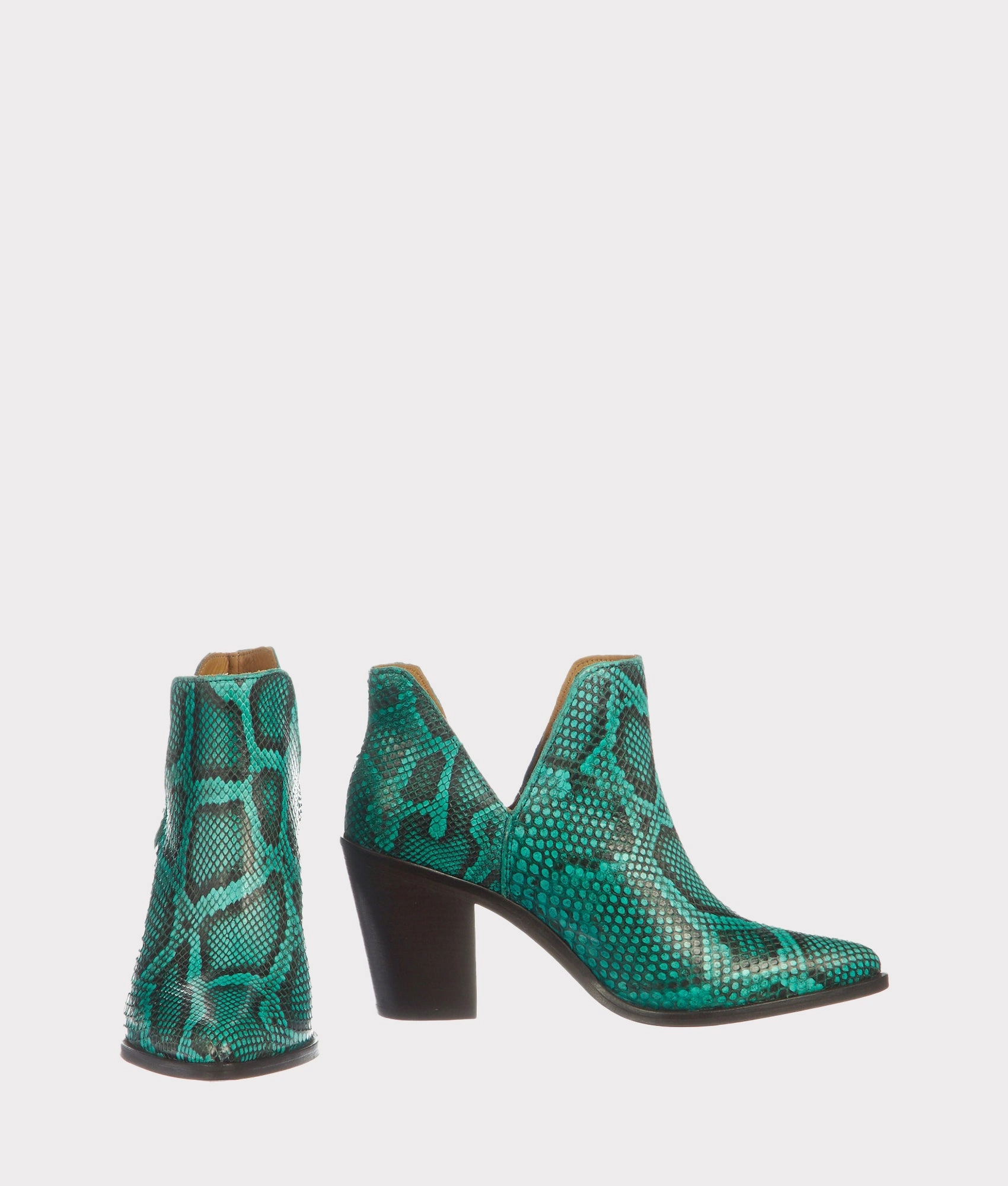 Alma Exotic :: Turquoise Structured Feel Smart Boot