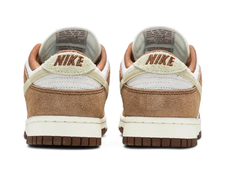 Men's Nike Dunk Low Retro (Medium Curry) wide - width options shoes running in the heat shoes